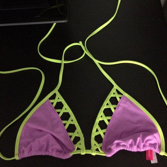 ‼️ Brand New ‼️ Bathing suite top