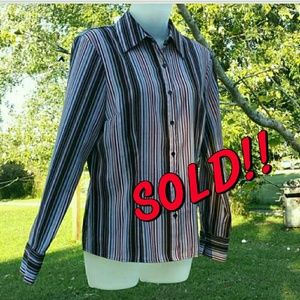 "SOLD" in Angela's bundle! 5th' button down