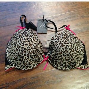 Bundle: Kardashian bra. & BJohnson earrings