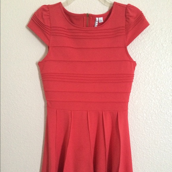 Dark rose pink pleated dress