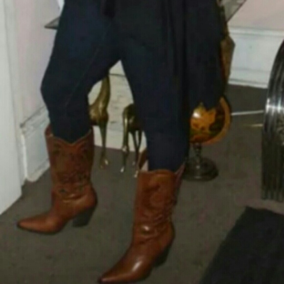 ***SOLD ***CarlosSantanacowgirlboots. - Picture 4 of 4