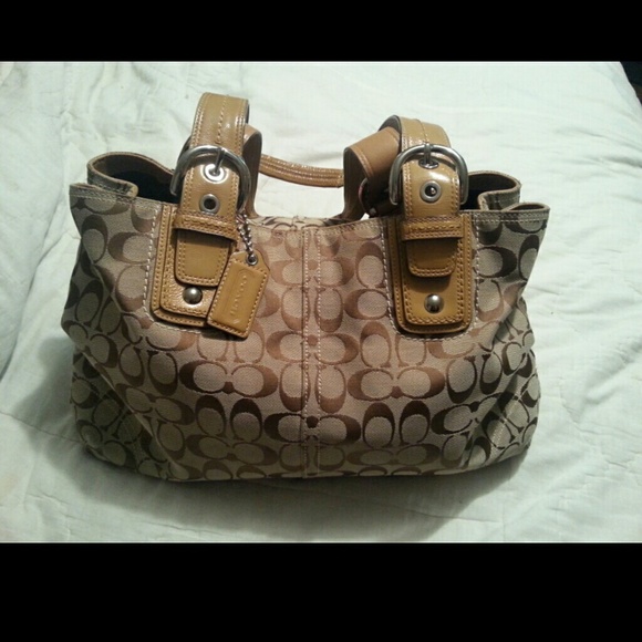 Coach handbag. Large Size. Style k0893-F13118