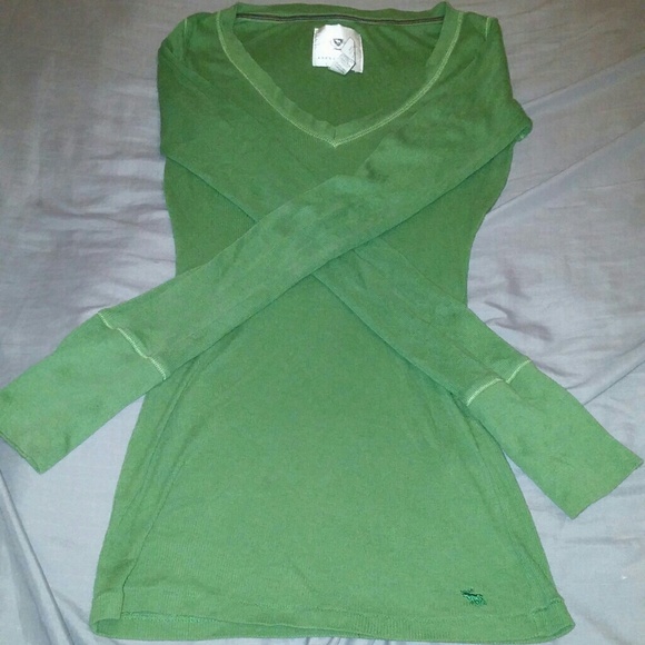 Olive green long sleeved fitted shirt
