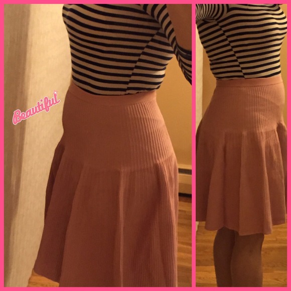 HP "DATE NIGHT" ✨Skirt✨ - Picture 4 of 4