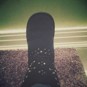 Size 8 black bear paw boots