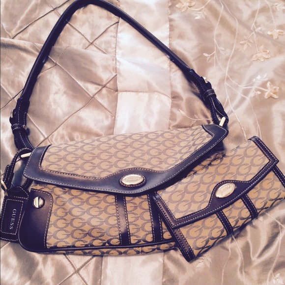 Guess handbag with matching wallet