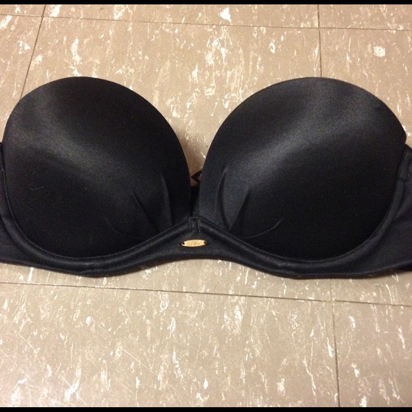 Victoria's Secret Fabulous Push-Up Bra size 32B