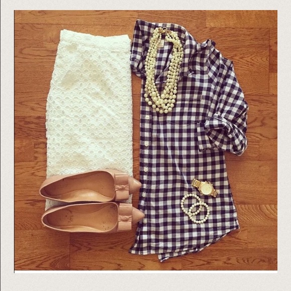 "Knit One, Pearl Two" Multi strand Pearl Necklace - Picture 4 of 4