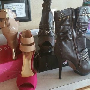 Holding for misspinkqueen