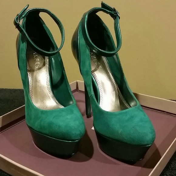 Mary Jane Platform pump