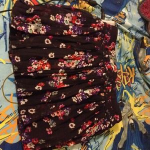 Size 2 American Eagle skirt.