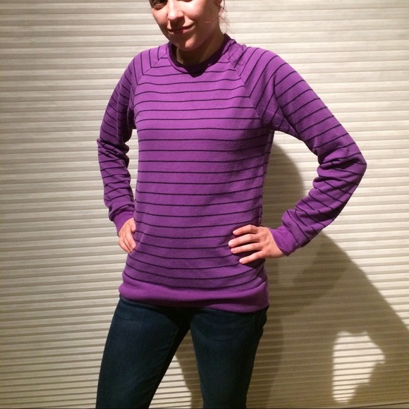 American Apparel cozy purple sweatshirt - Picture 3 of 3