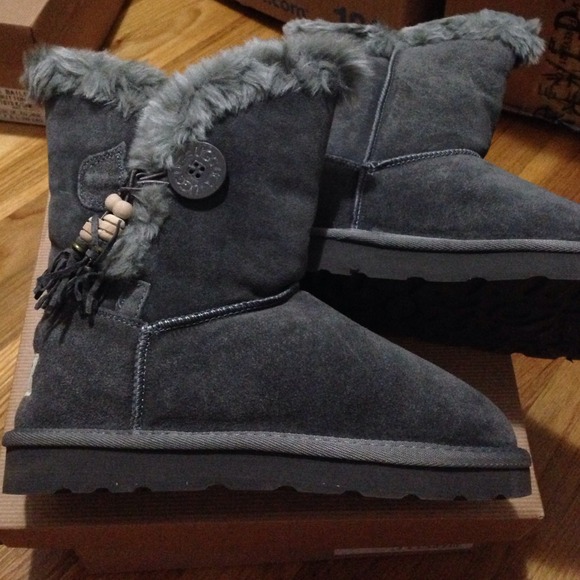 Grey Short Boots - Picture 1 of 4