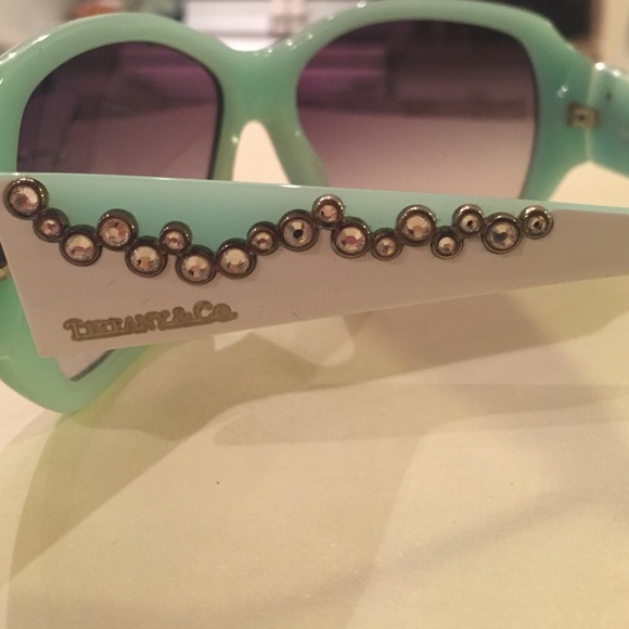 Tiffany & Co sunglasses - Picture 3 of 4