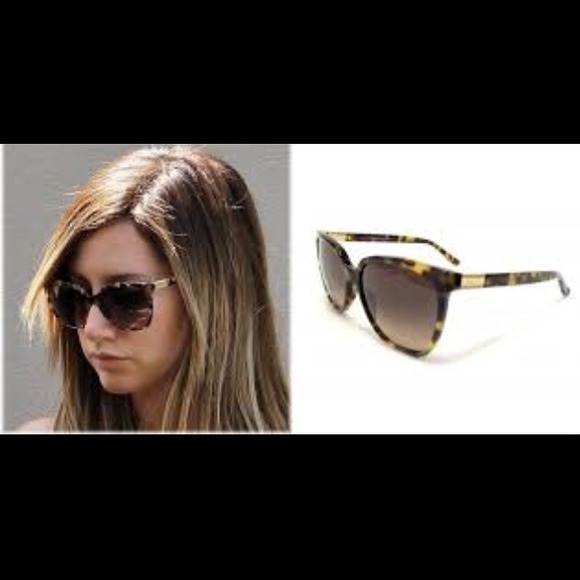 ❗️SOLD ❗️Gucci sunglasses - Picture 3 of 3