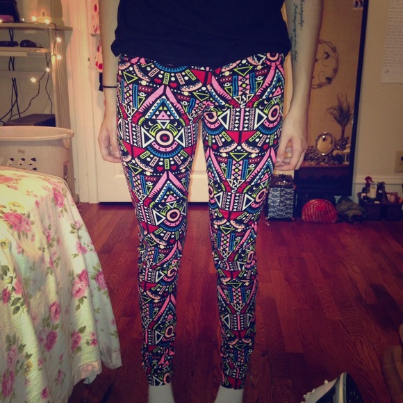 Neon printed jeans NWOT - Picture 1 of 2