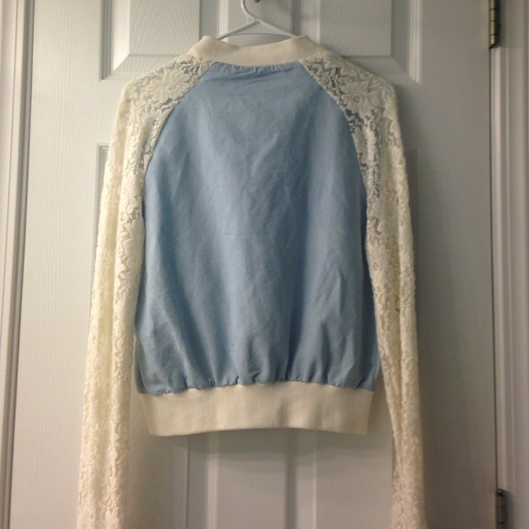 Light blue jacket - Picture 2 of 2