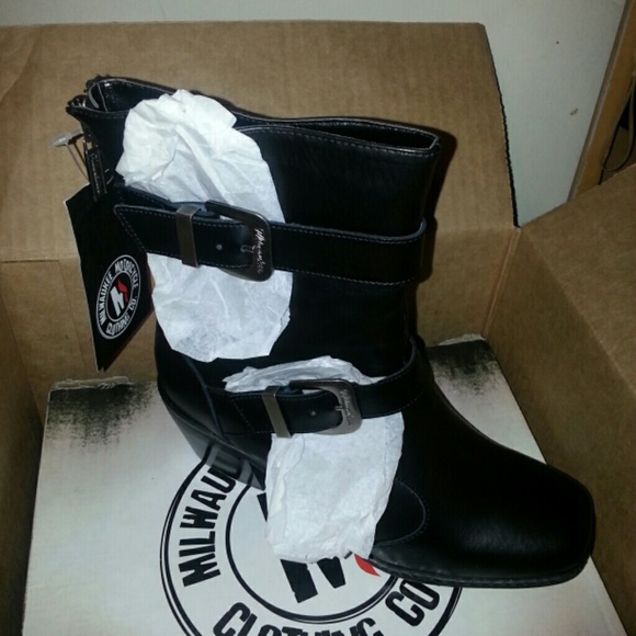 Milwaukee leather riding/dress boot