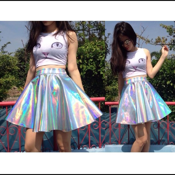 🎉Host Pick 2x🎉 Holographic Circle Skirt - Picture 3 of 4