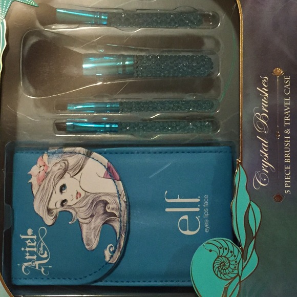 Disney Ariel Makeup Collection e.l.f. Sold Out - Picture 4 of 4