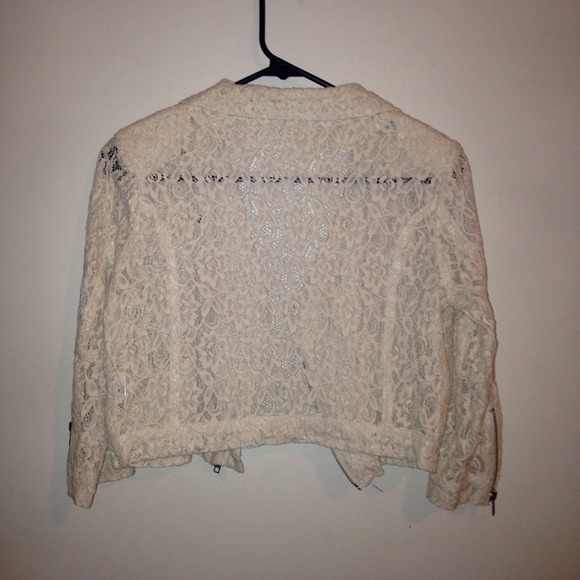 Cream lace jacket - Picture 2 of 2