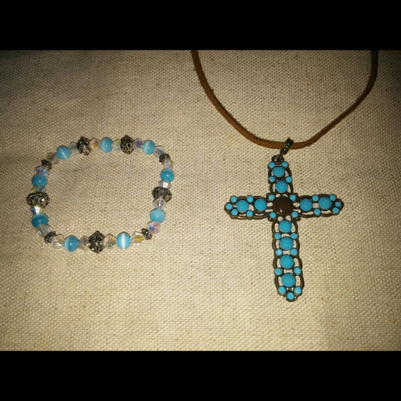 Turquoise Cross Necklace & Beaded Bracelet Bundle - Picture 2 of 5