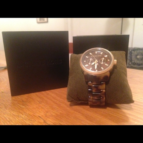 Michael Kors Oversized Tortoise MK5216 Wrist Watch