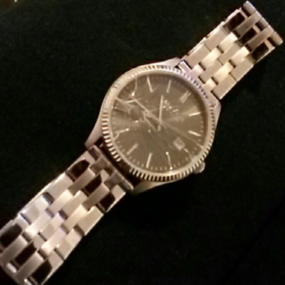 Caravelle New York watch