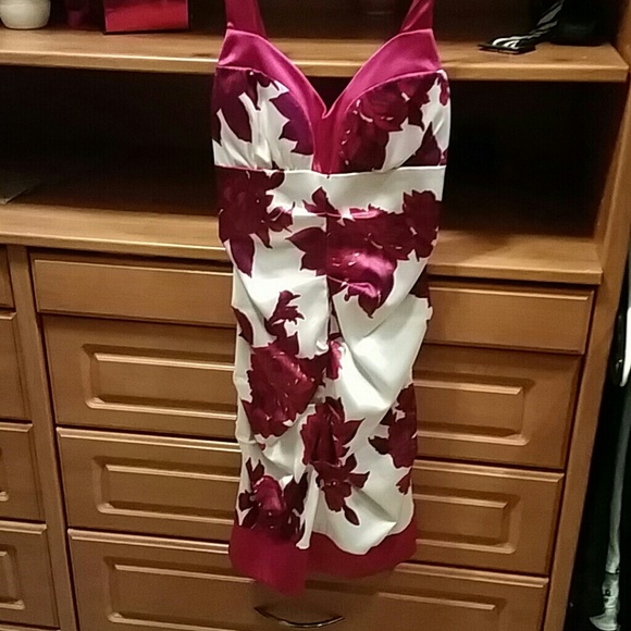 Macys Beautiful satin dress with roses