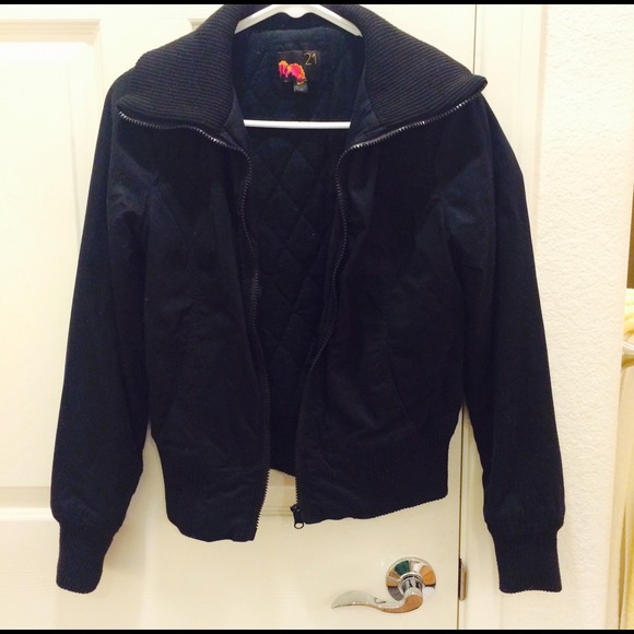 Forever 21 black bomber jacket