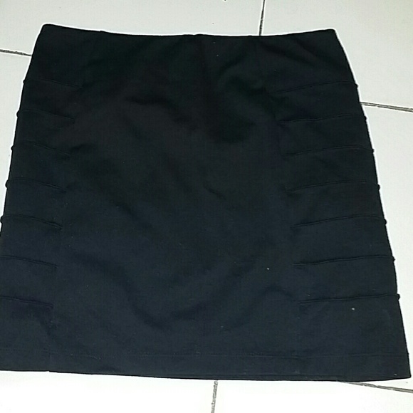 Black forever21 skirt