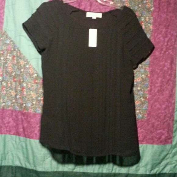 Pretty top from LOFT. NWT.