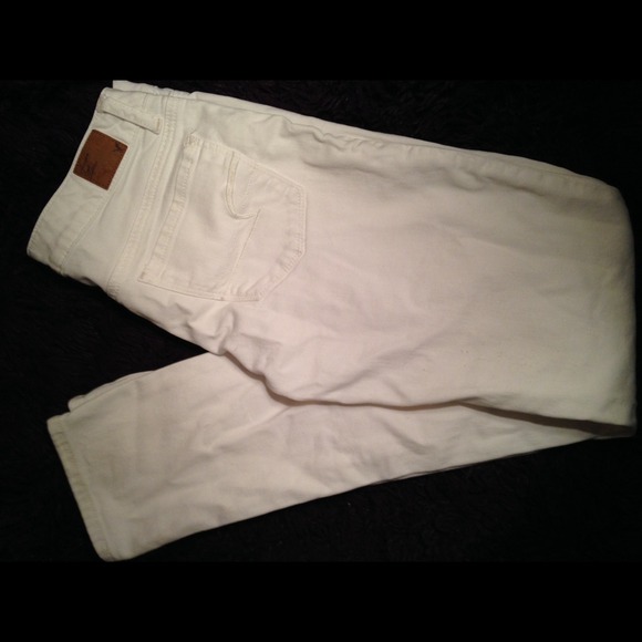 White American Eagle jeans