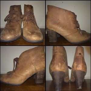 Clark's Desert Boot Heels