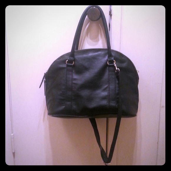 MUST GO Black purse from h&m