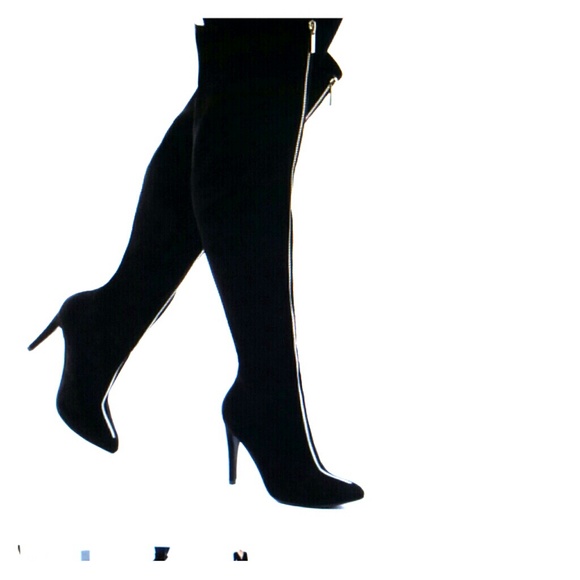 Over the knee Blk Suede Zip up Front Boot