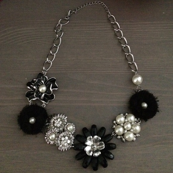 SOLD! Black and white statement necklace