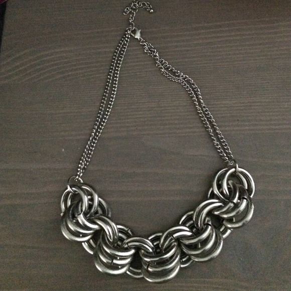 Silver circle necklace