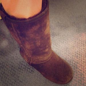 Tall dark brown Emu boots!