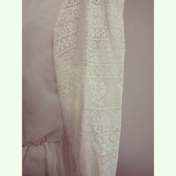 New Elegant Chiffon Top - Picture 4 of 4