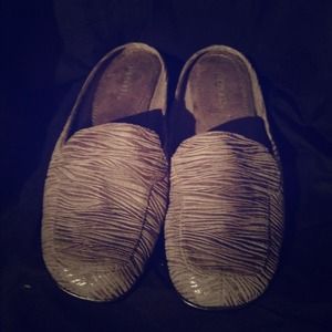 Gray slip on flats