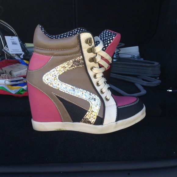 Fashion wedge boots