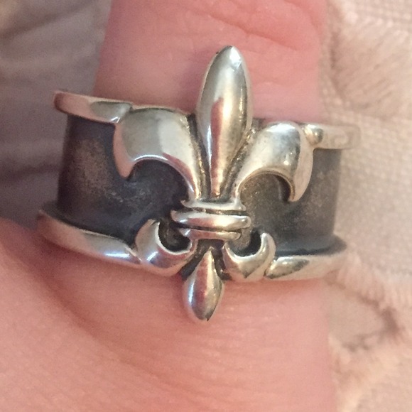 Authentic Mignon Faget Size 7 Fleur de Lis Ring