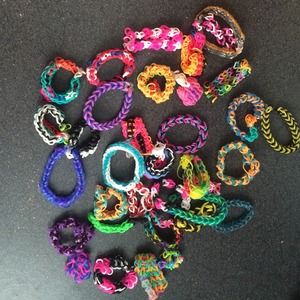 Rubber band bracelets and animals