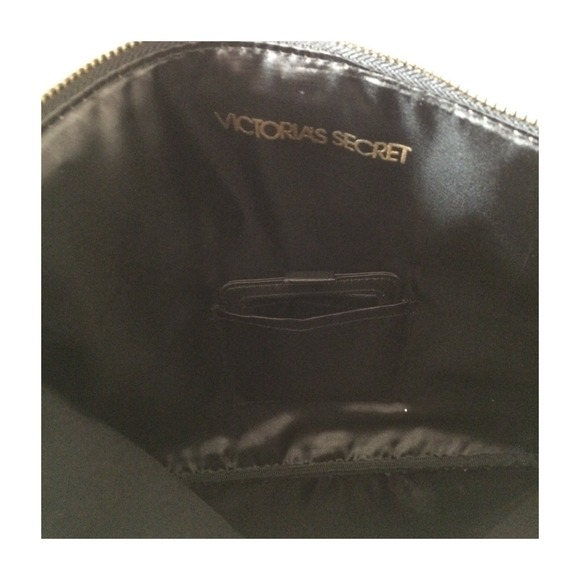 SOLD Victoria's Secret - Picture 4 of 4