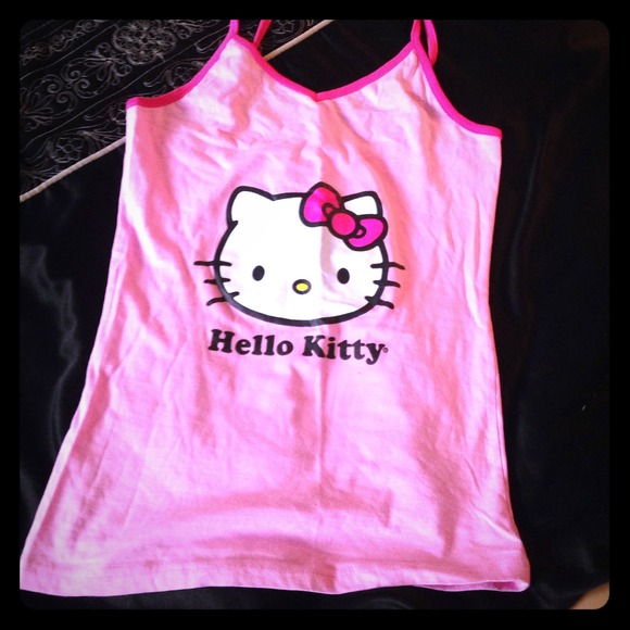 Hello kitty tank