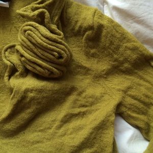 J. CREW gently loved sweater