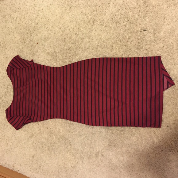 Asymmetrical burgundy/redstriped dress FINAL PRICE - Picture 3 of 3