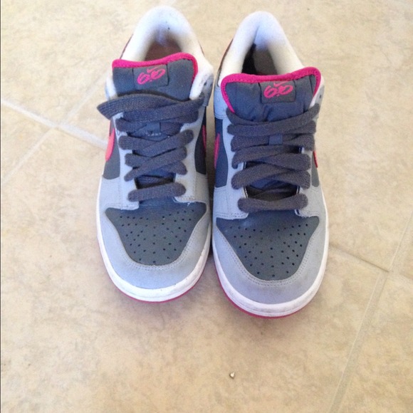 Nike Shoes - Nike 6.0 tennis shoes