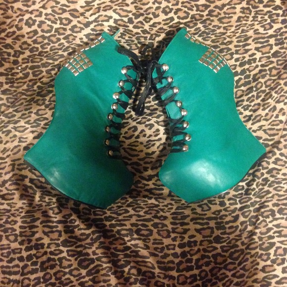 Teal Cross Back Heels